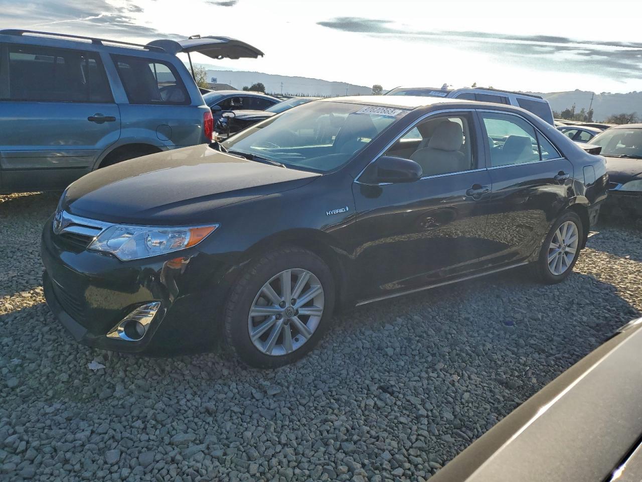 2014 TOYOTA CAMRY
