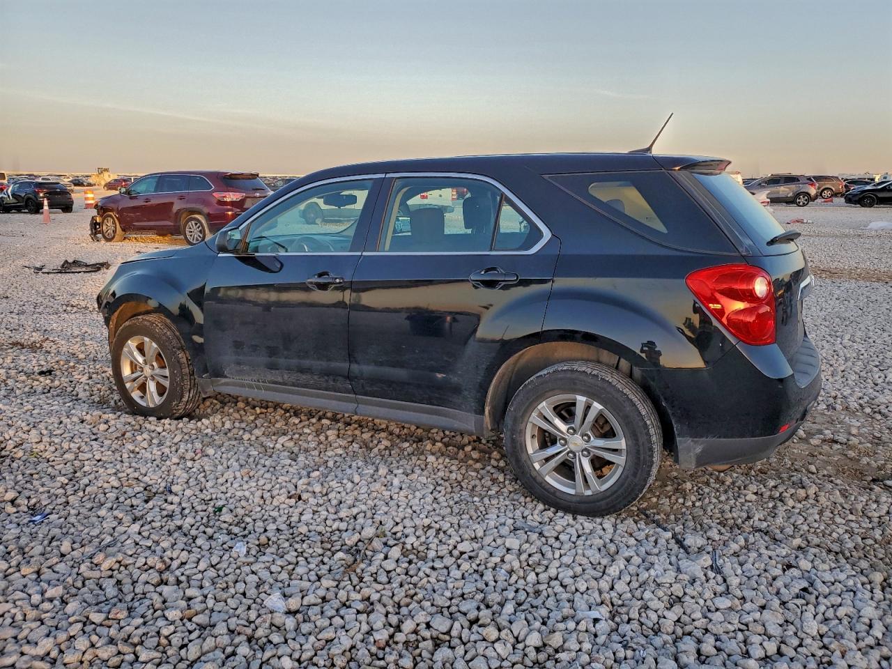 2014 CHEVROLET EQUINOX LS photo 2