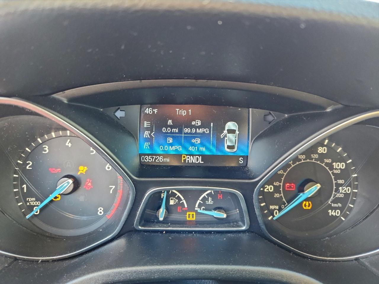 2018 FORD FOCUS SE photo 9