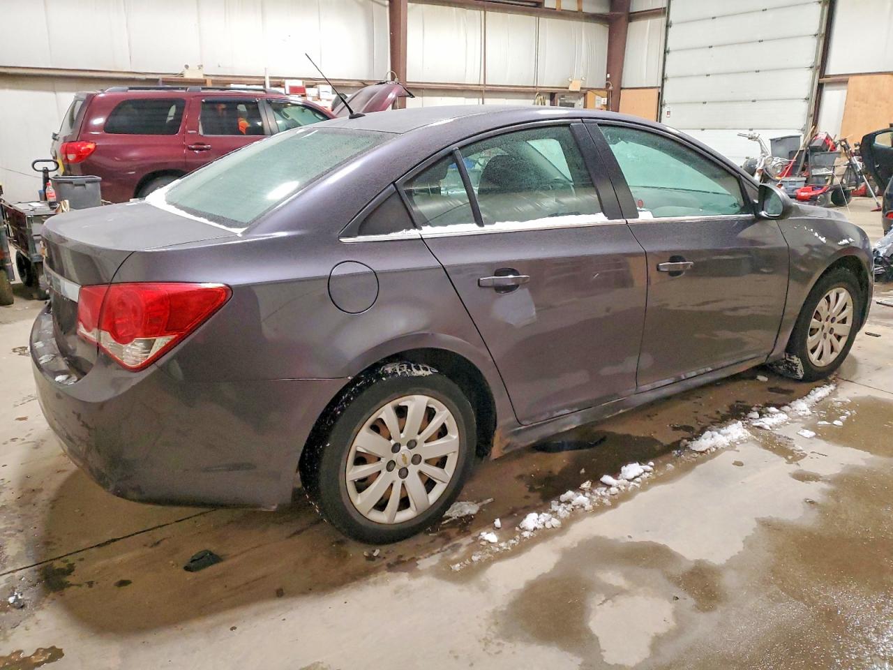 2011 CHEVROLET CRUZE LS photo 3