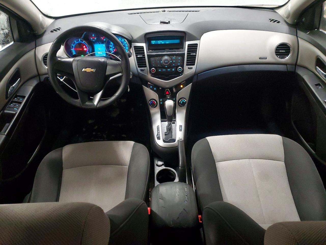 2011 CHEVROLET CRUZE LS photo 8