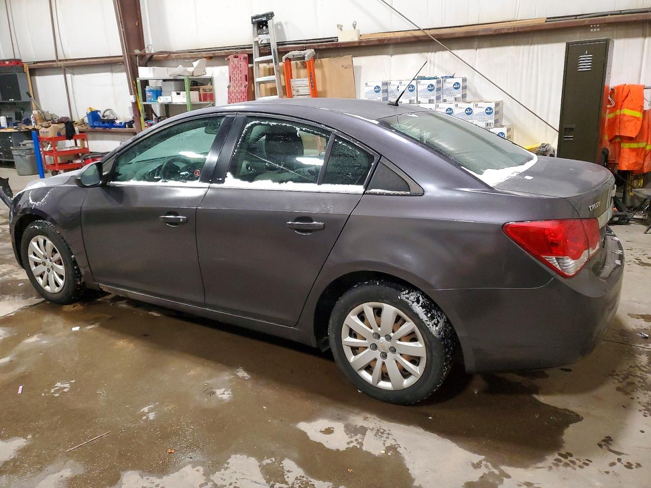 2011 CHEVROLET CRUZE LS photo 2