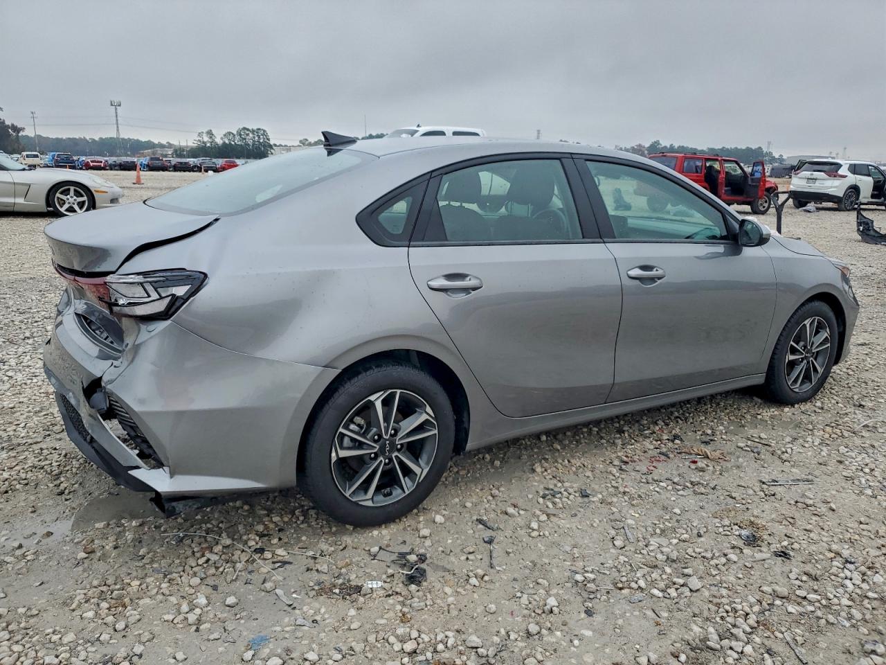 2024 KIA FORTE LXS photo 7