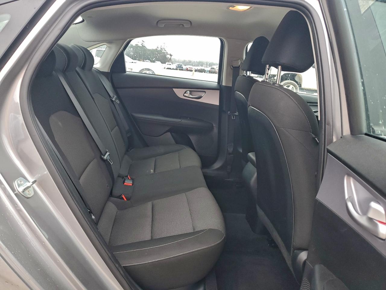 2024 KIA FORTE LXS photo 28