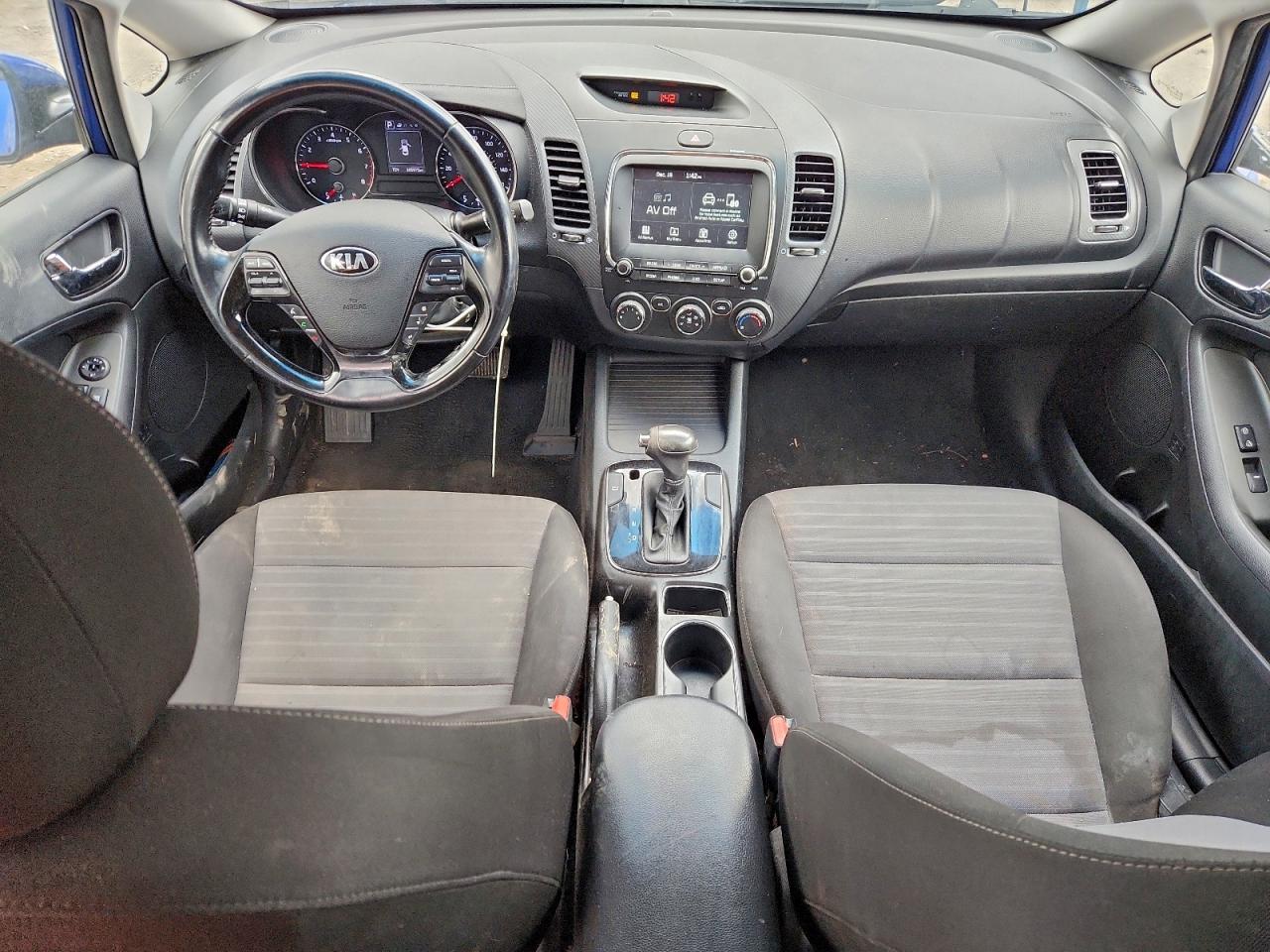 2018 KIA FORTE LX photo 8