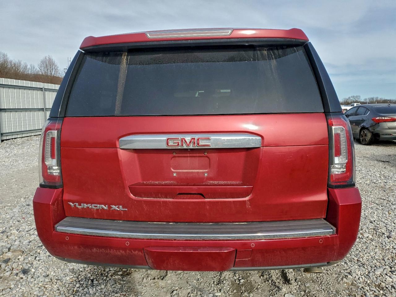 2015 GMC YUKON XL DENALI photo 6