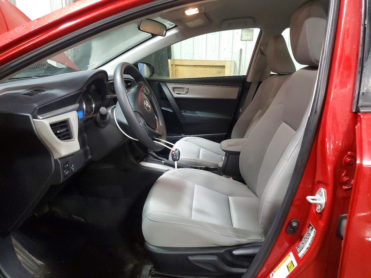 2014 TOYOTA COROLLA L photo 7