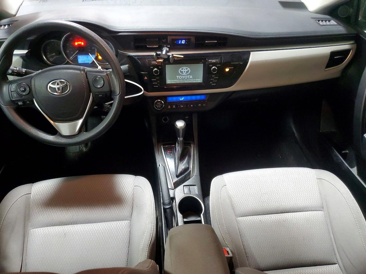 2014 TOYOTA COROLLA L photo 8