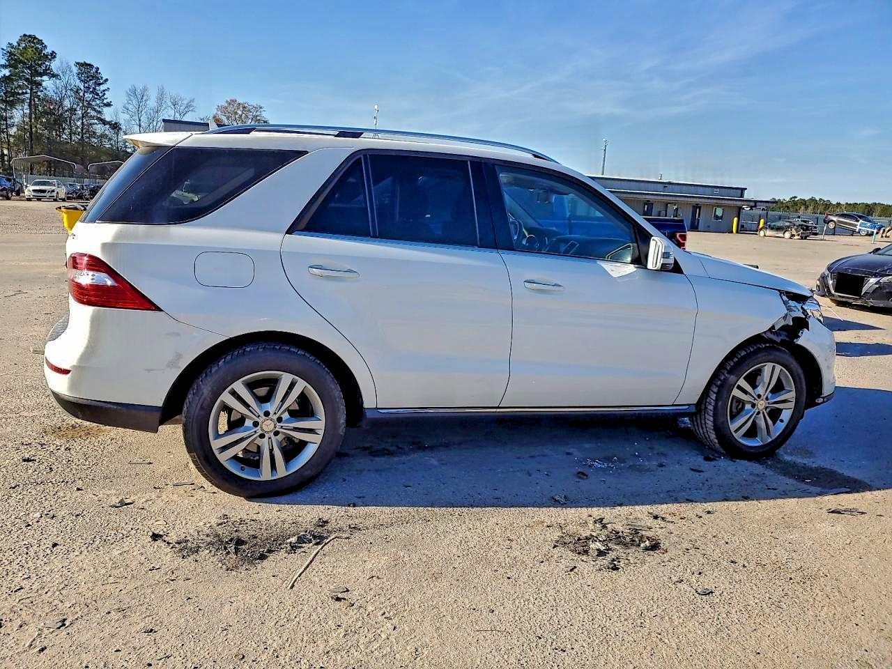 2015 MERCEDES-BENZ ML 250 BLUETEC photo 3