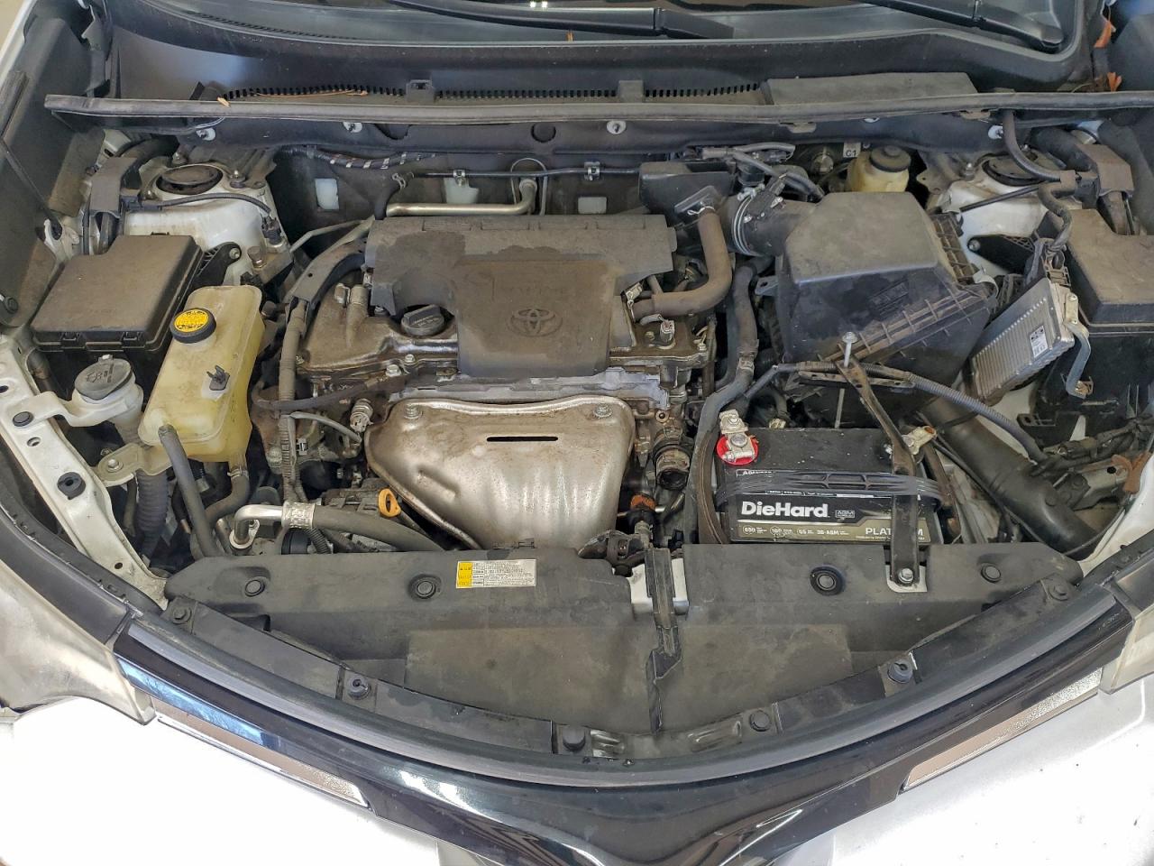 2018 TOYOTA RAV4 LE photo 12