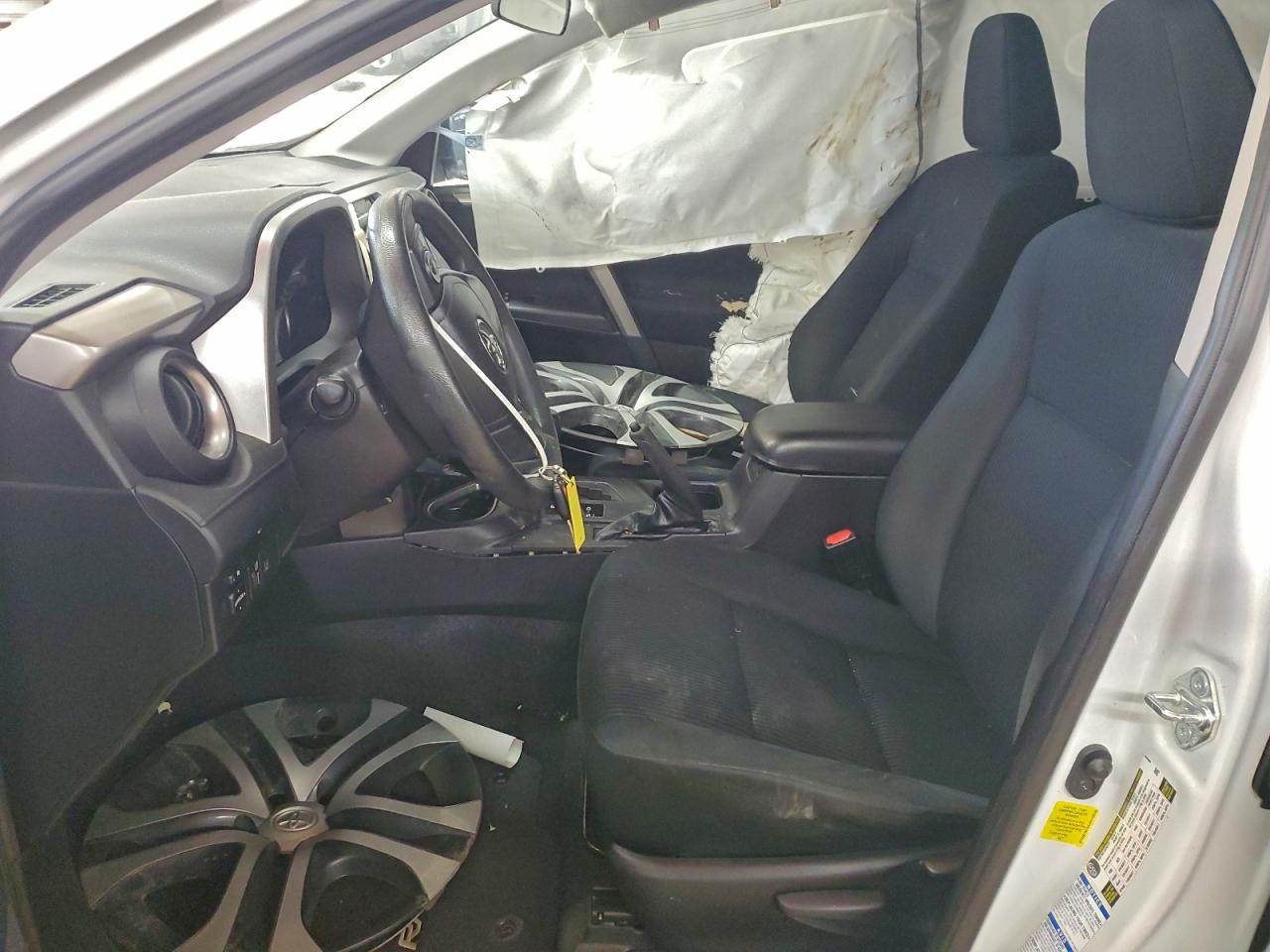 2018 TOYOTA RAV4 LE photo 7