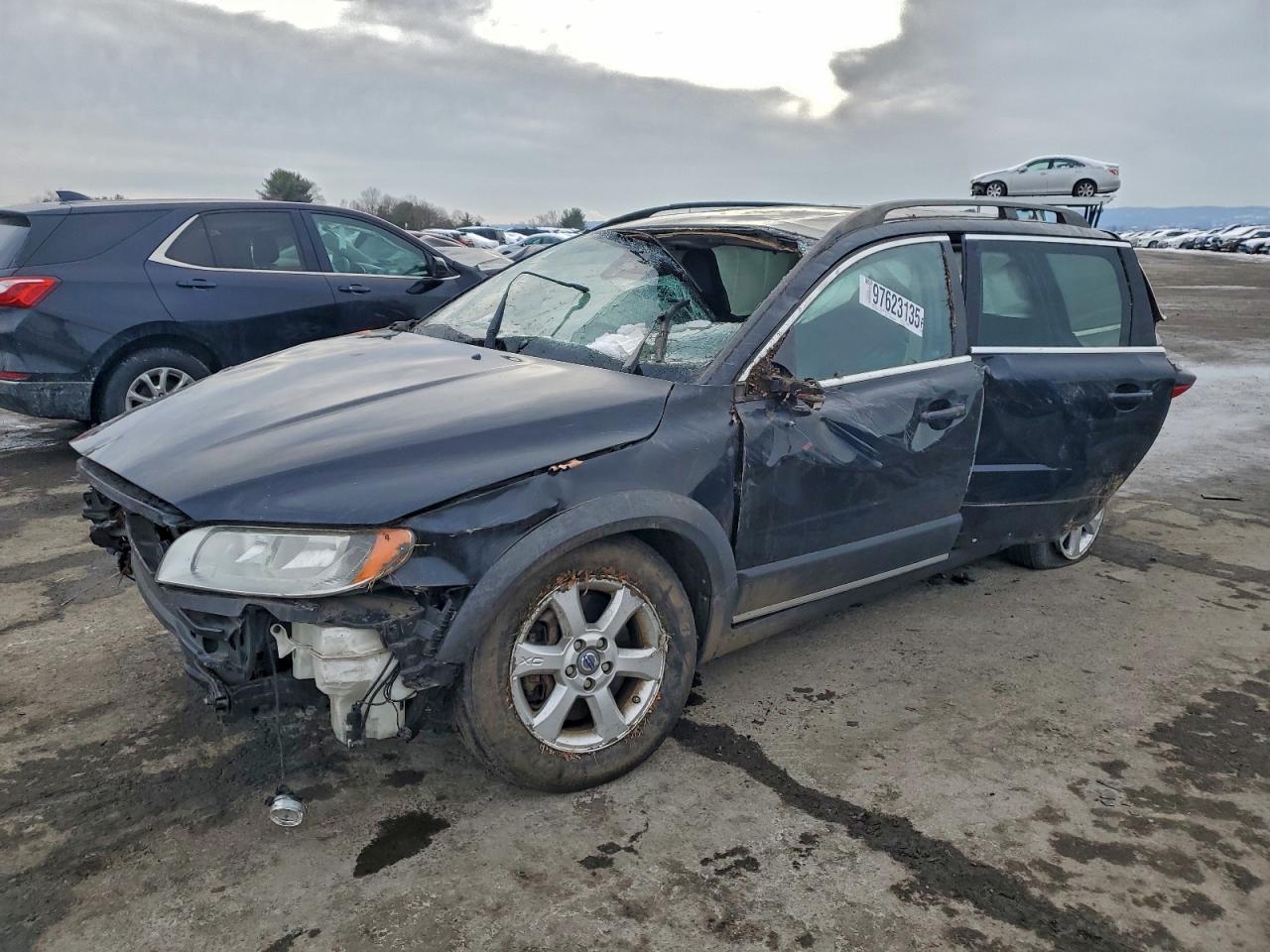2013 VOLVO XC70