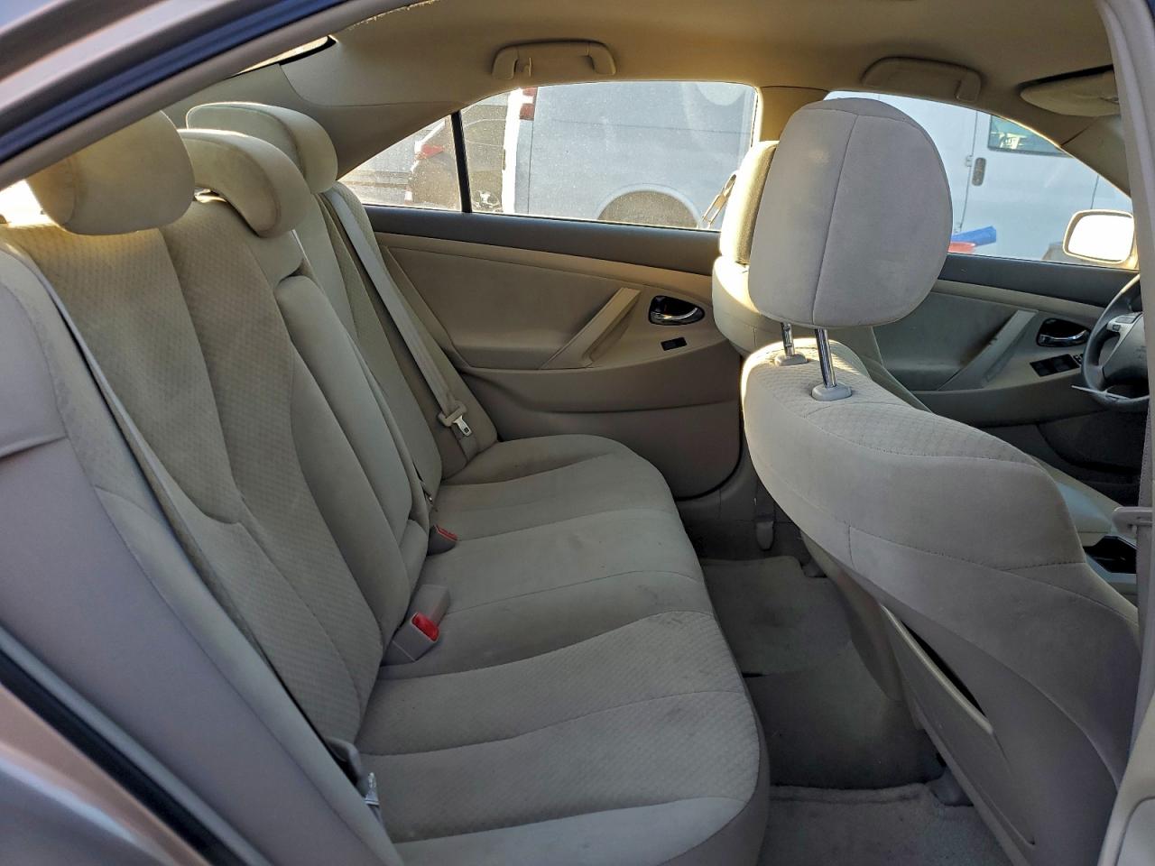 2008 TOYOTA CAMRY LE photo 10