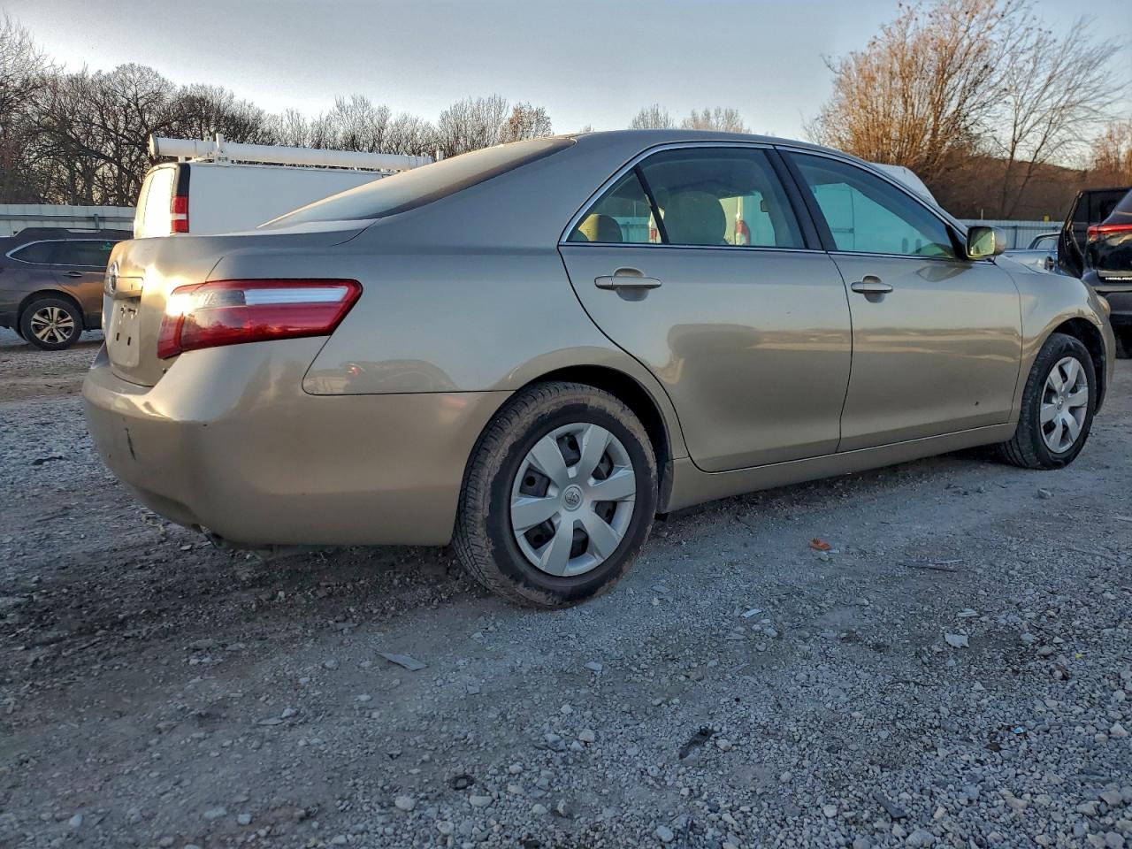 2008 TOYOTA CAMRY LE photo 3
