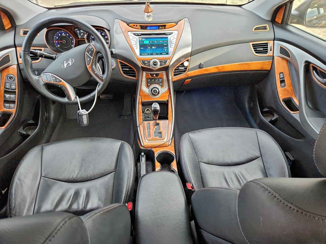 2012 HYUNDAI ELANTRA GLS photo 8