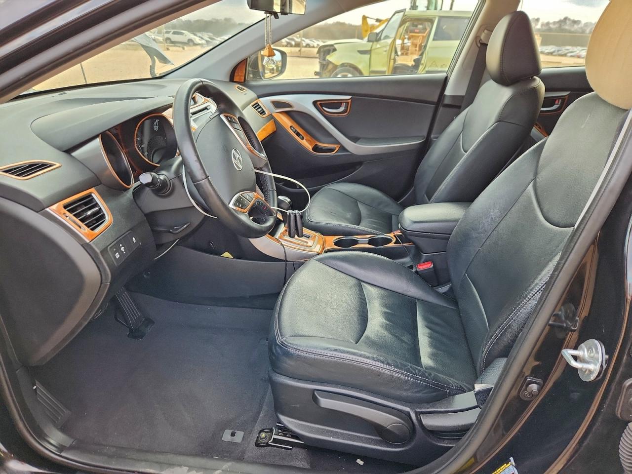 2012 HYUNDAI ELANTRA GLS photo 7