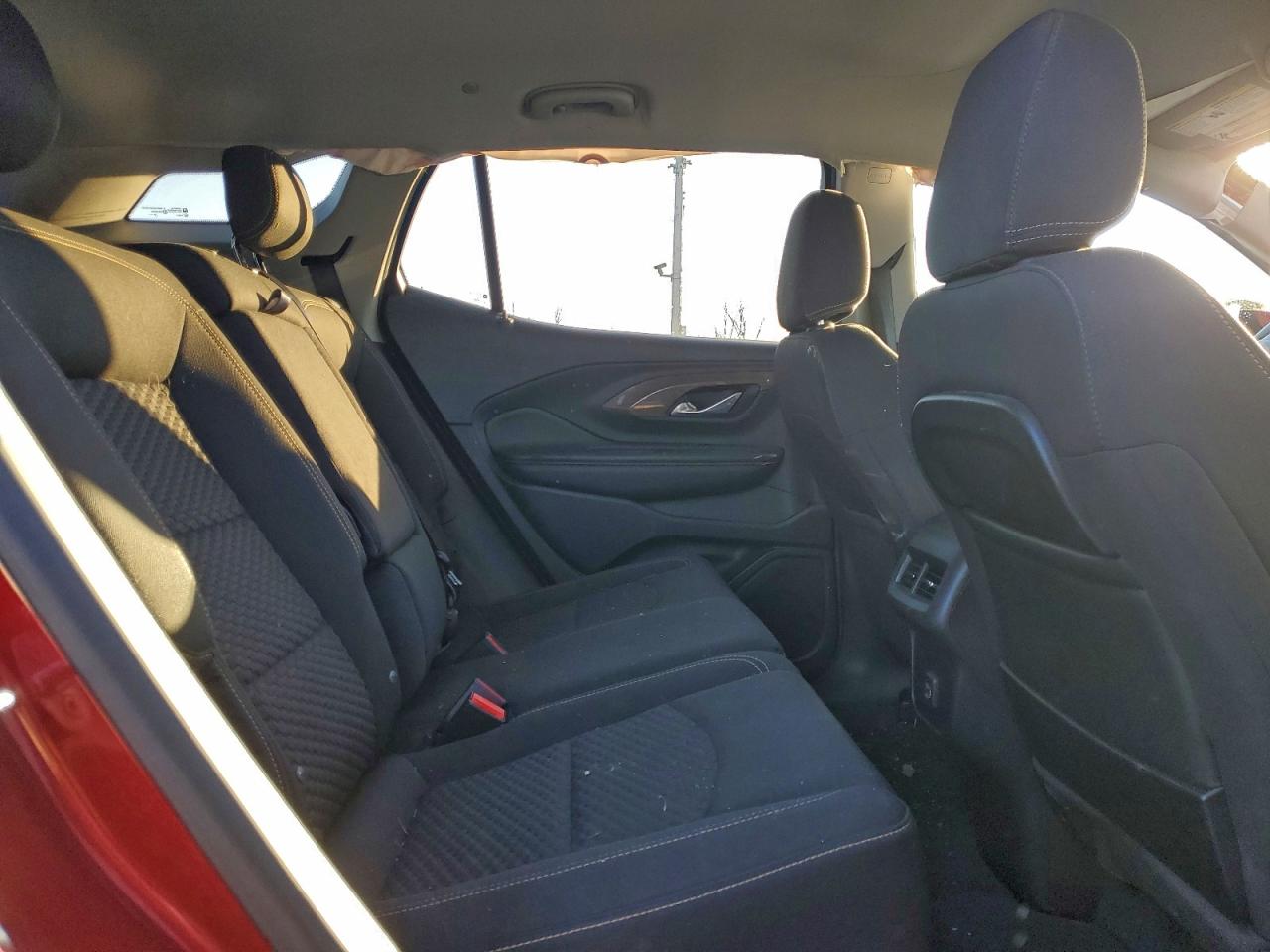 2020 GMC TERRAIN SLE photo 11
