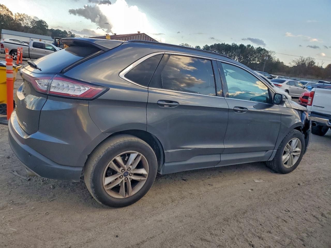 2018 FORD EDGE SEL photo 3
