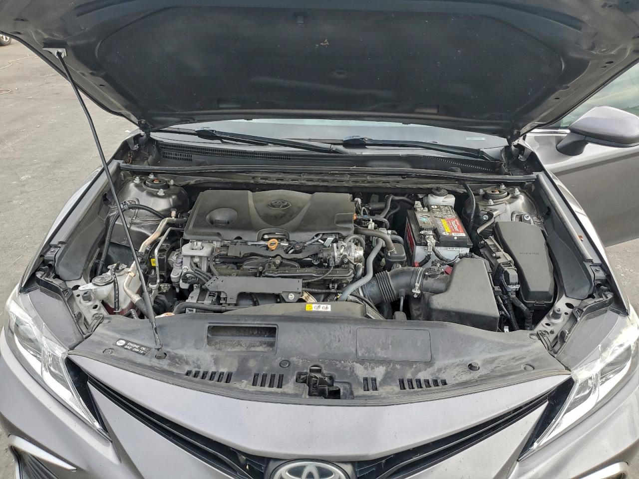 2021 TOYOTA CAMRY LE photo 11