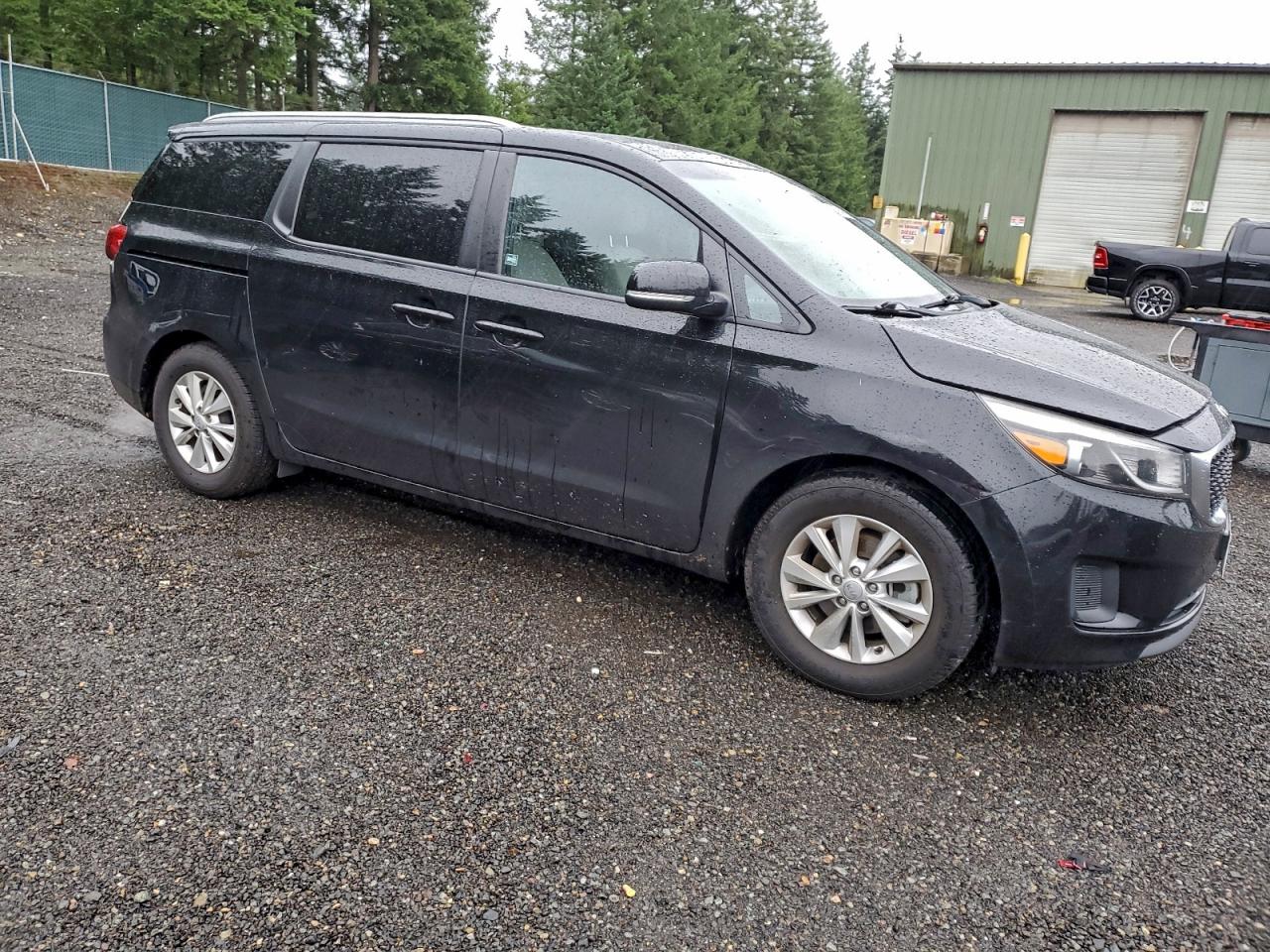 2016 KIA SEDONA LX photo 4