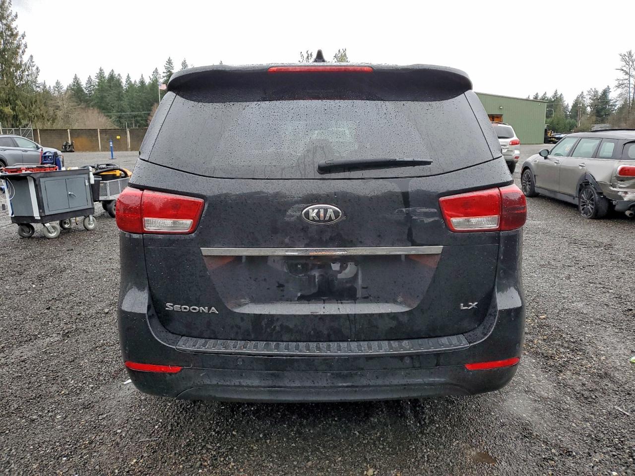 2016 KIA SEDONA LX photo 6