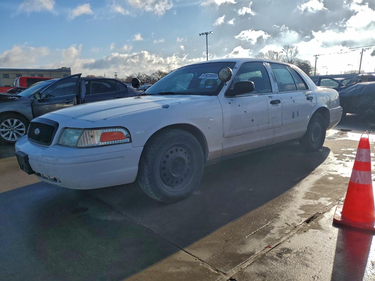 2005 FORD CROWN VICTORIA