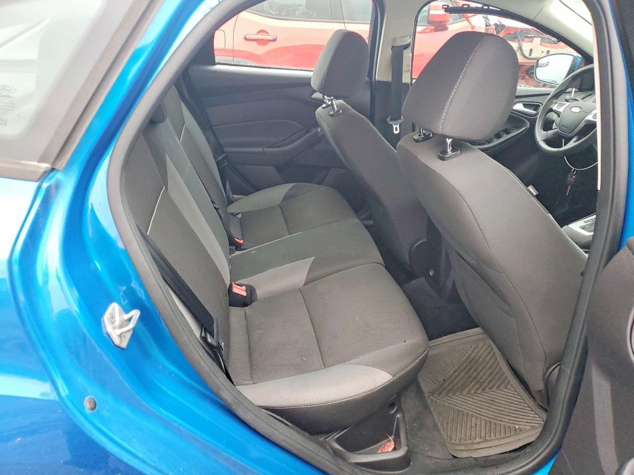 2014 FORD FOCUS SE photo 10