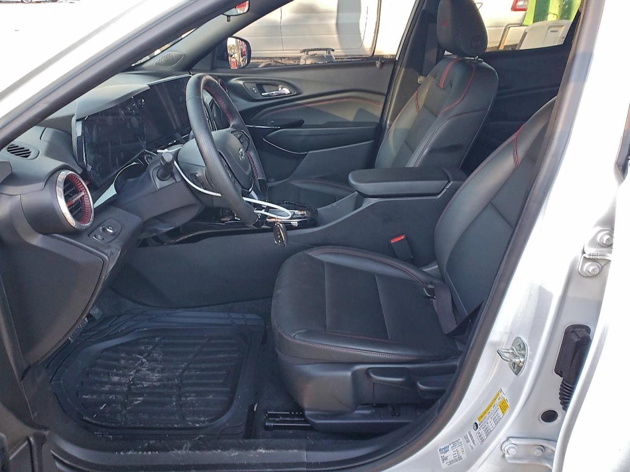 2025 CHEVROLET TRAX 2RS photo 7