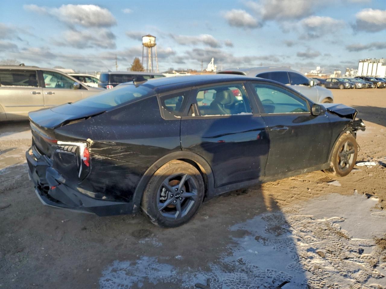 2025 KIA K4 LX photo 3