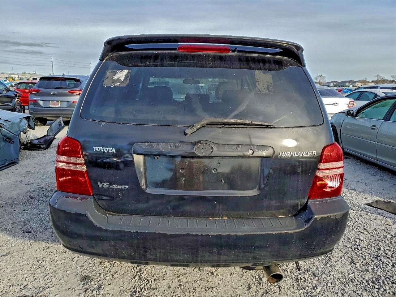 2003 TOYOTA HIGHLANDER LIMITED photo 6