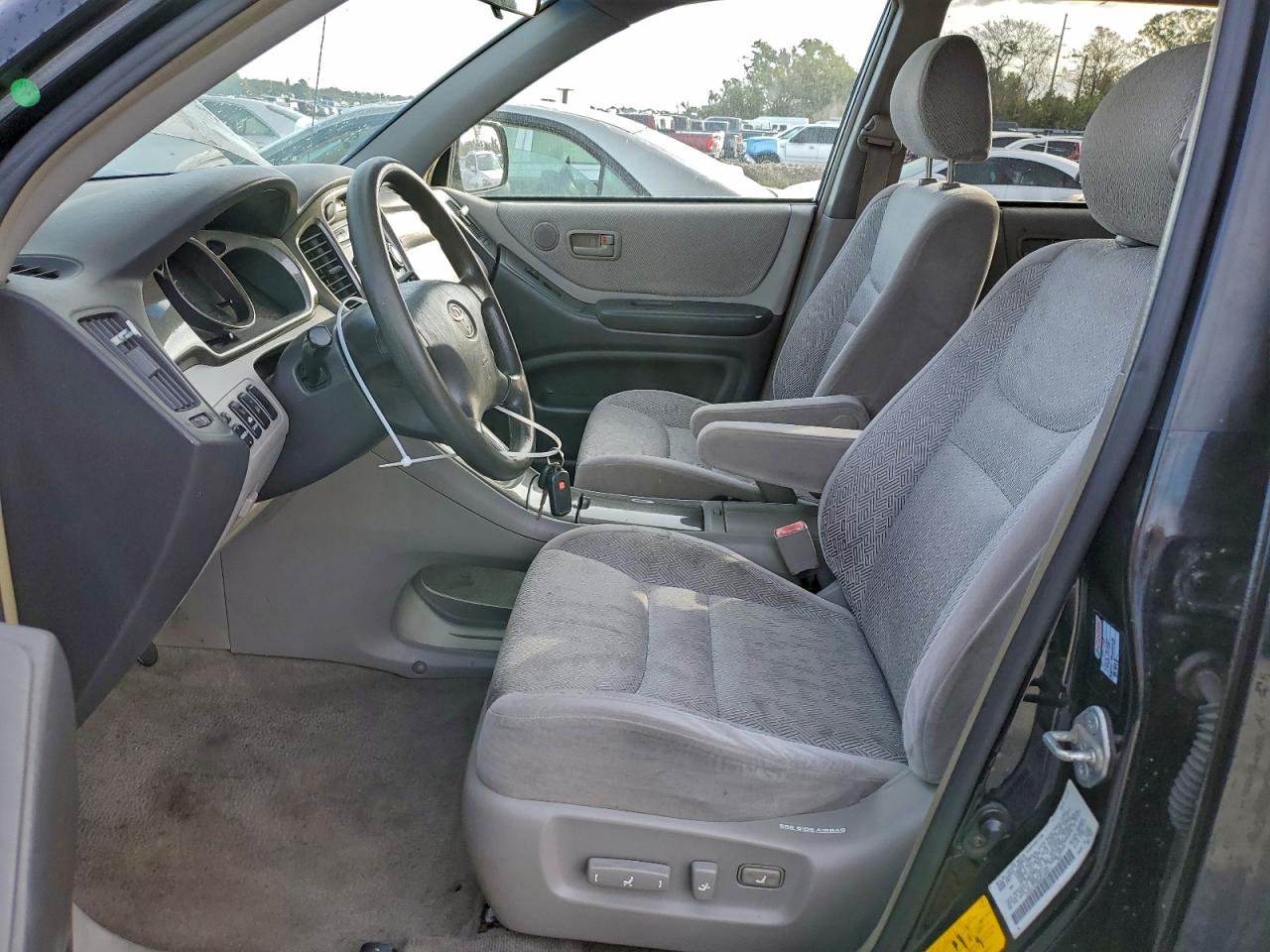 2003 TOYOTA HIGHLANDER LIMITED photo 7