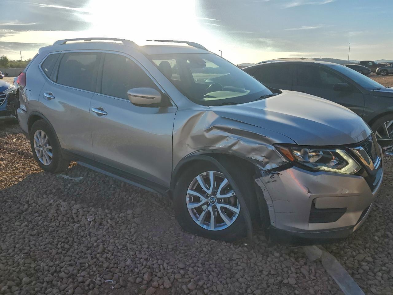 2019 NISSAN ROGUE S photo 4