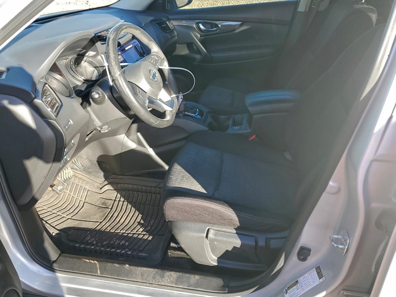 2019 NISSAN ROGUE S photo 7