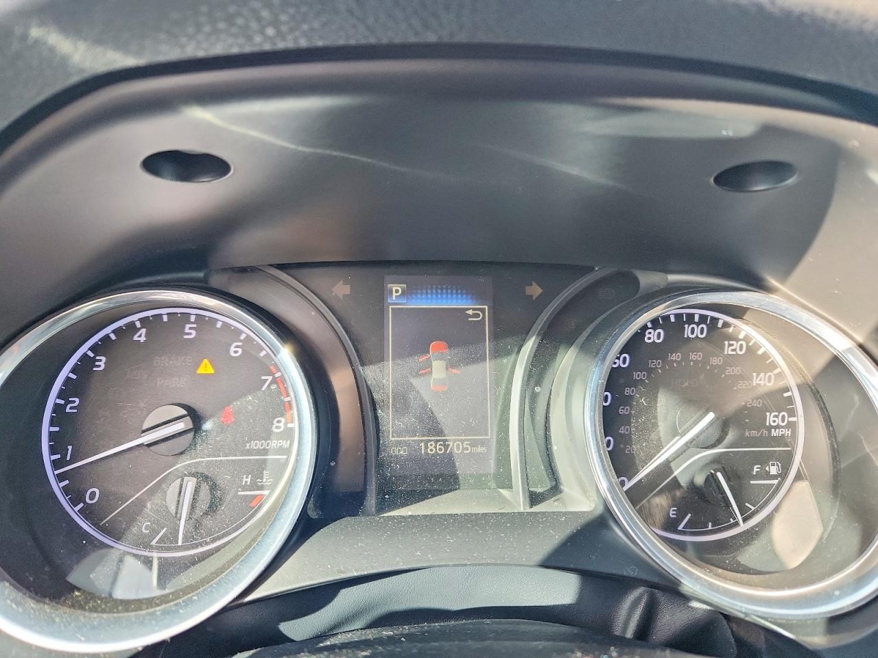 2019 TOYOTA CAMRY L photo 9