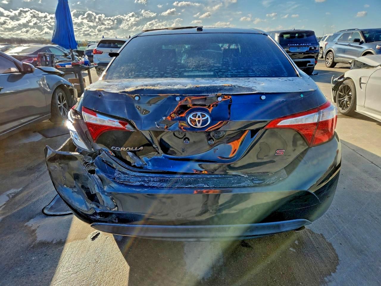 2014 TOYOTA COROLLA L photo 6