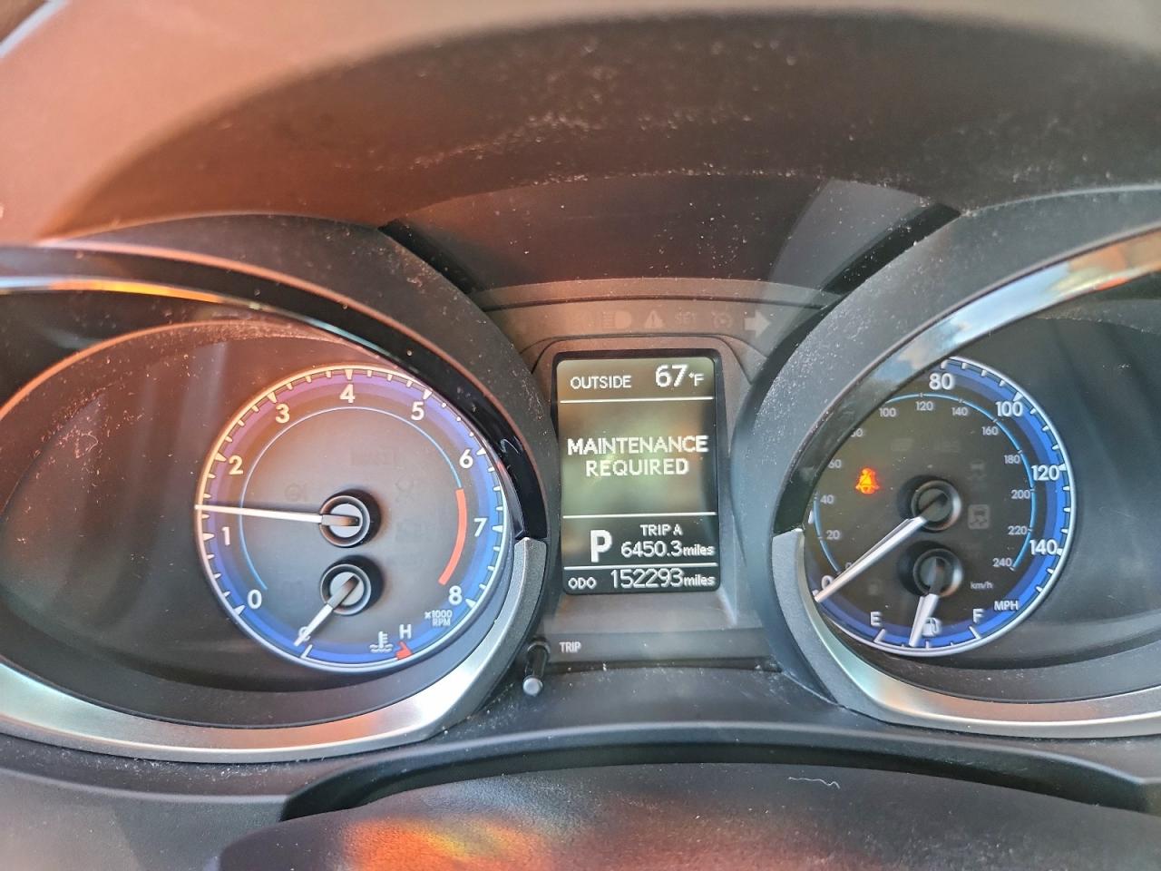 2014 TOYOTA COROLLA L photo 9