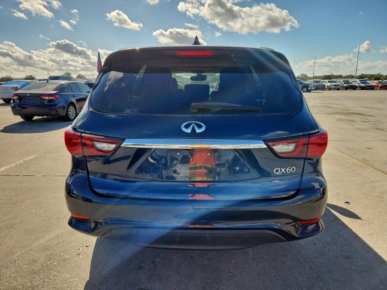 2020 INFINITI QX60 LUXE photo 6