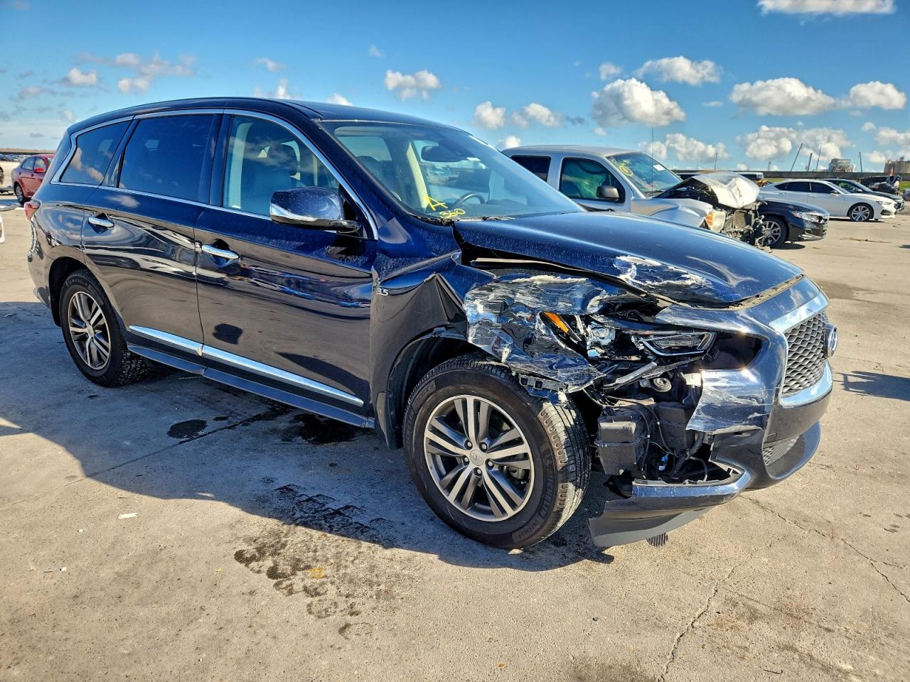 2020 INFINITI QX60 LUXE photo 4