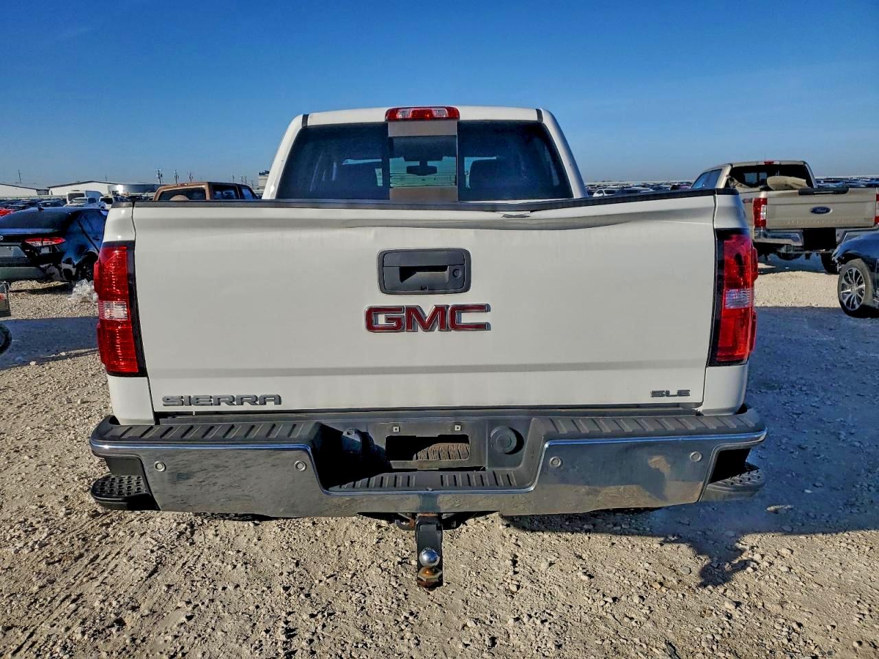2014 GMC SIERRA K1500 SLE photo 6