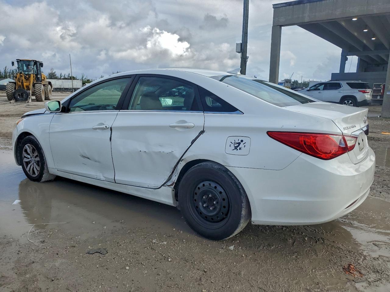 2012 HYUNDAI SONATA GLS photo 2