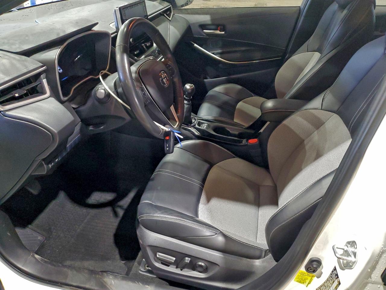 2020 TOYOTA COROLLA XSE photo 7