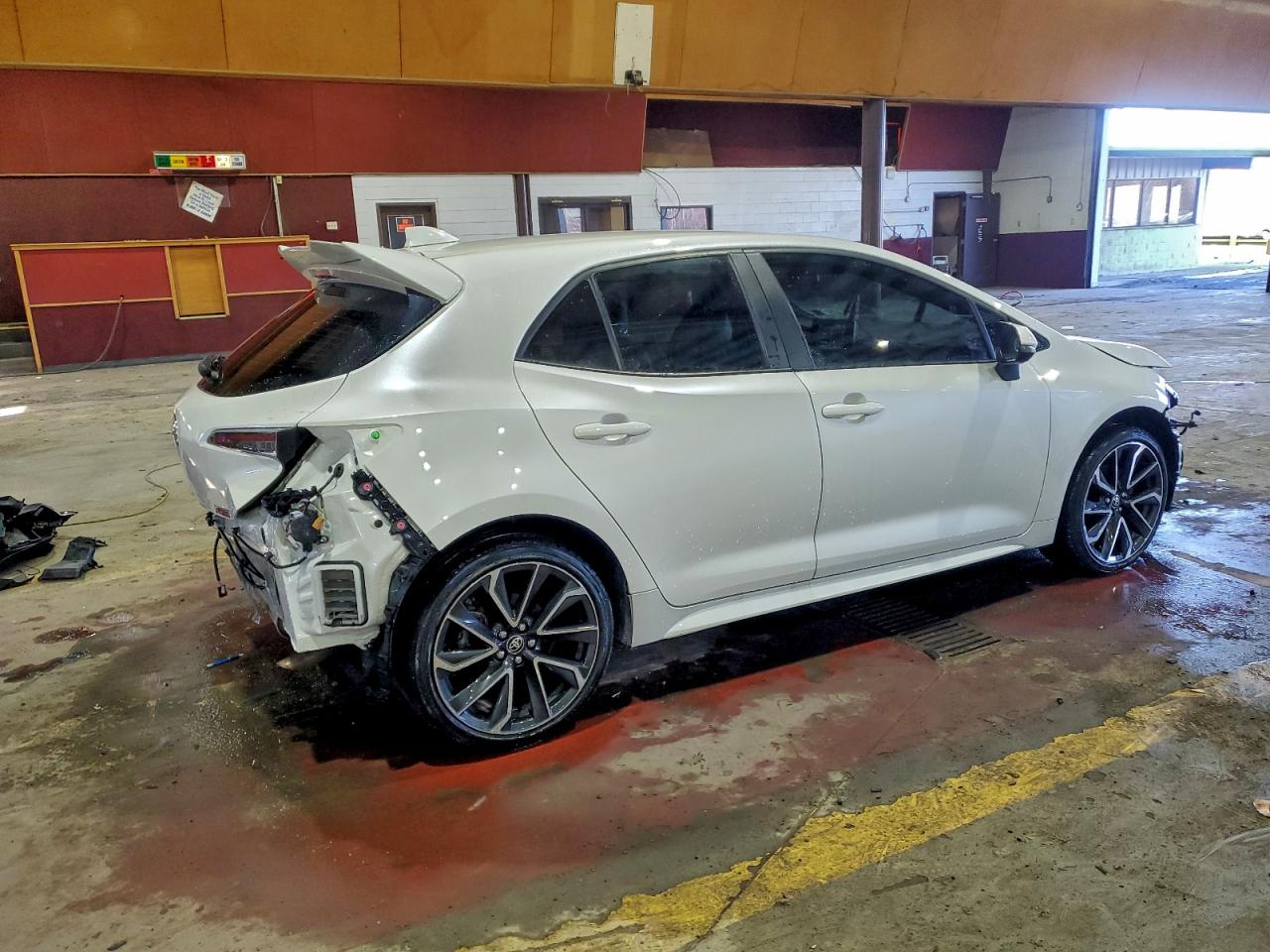 2020 TOYOTA COROLLA XSE photo 3