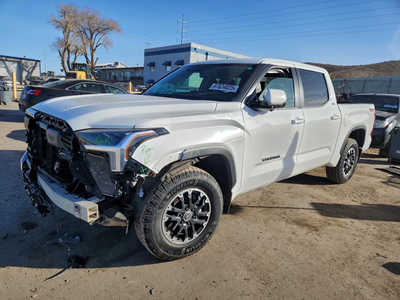 2024 TOYOTA TUNDRA