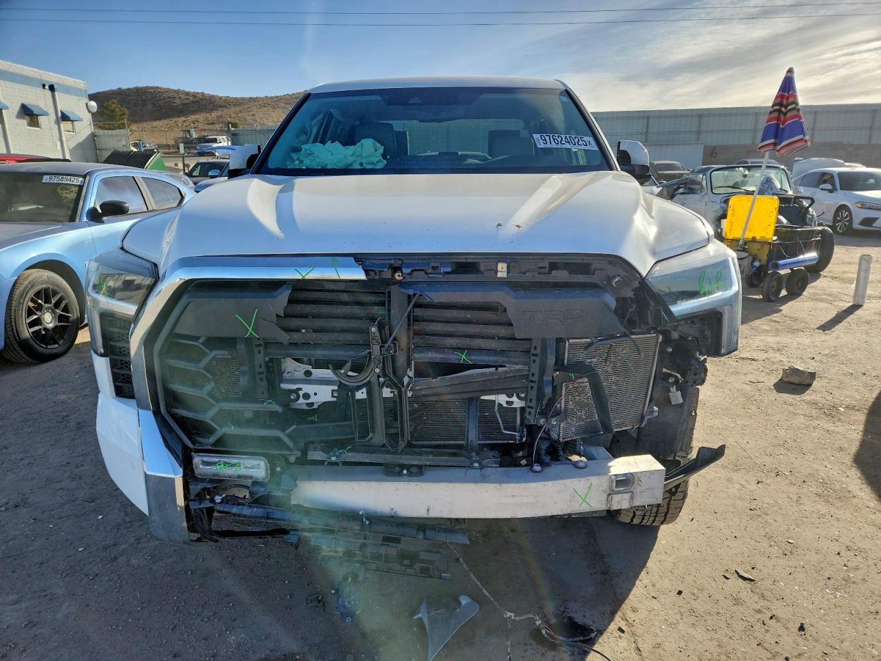2024 TOYOTA TUNDRA CREWMAX SR photo 5