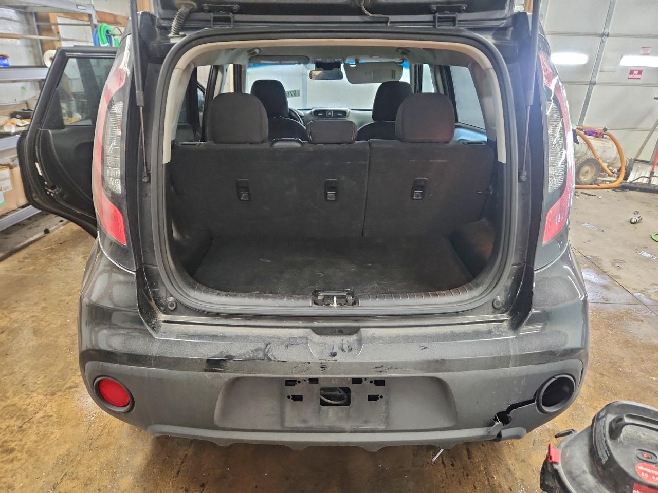 2017 KIA SOUL photo 6