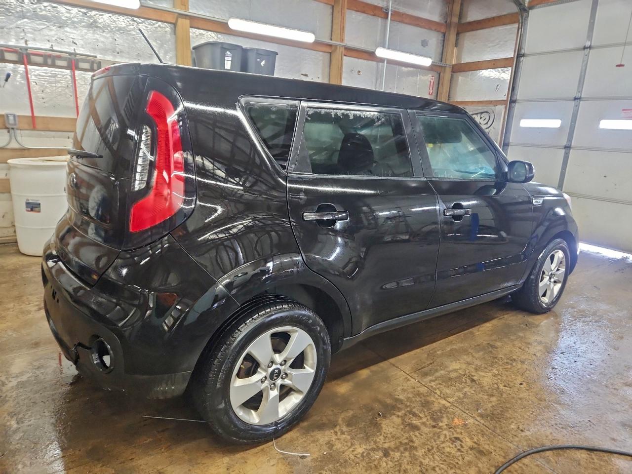 2017 KIA SOUL photo 3