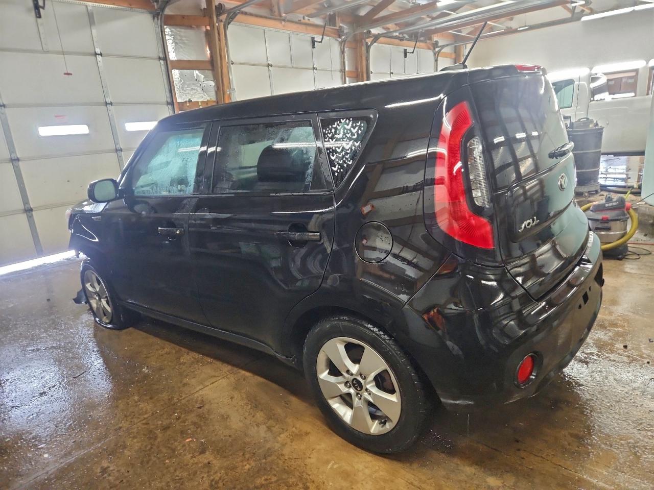 2017 KIA SOUL photo 2