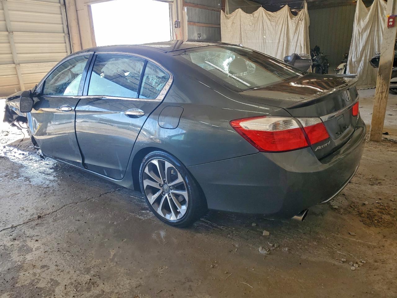 2015 HONDA ACCORD SPORT photo 2