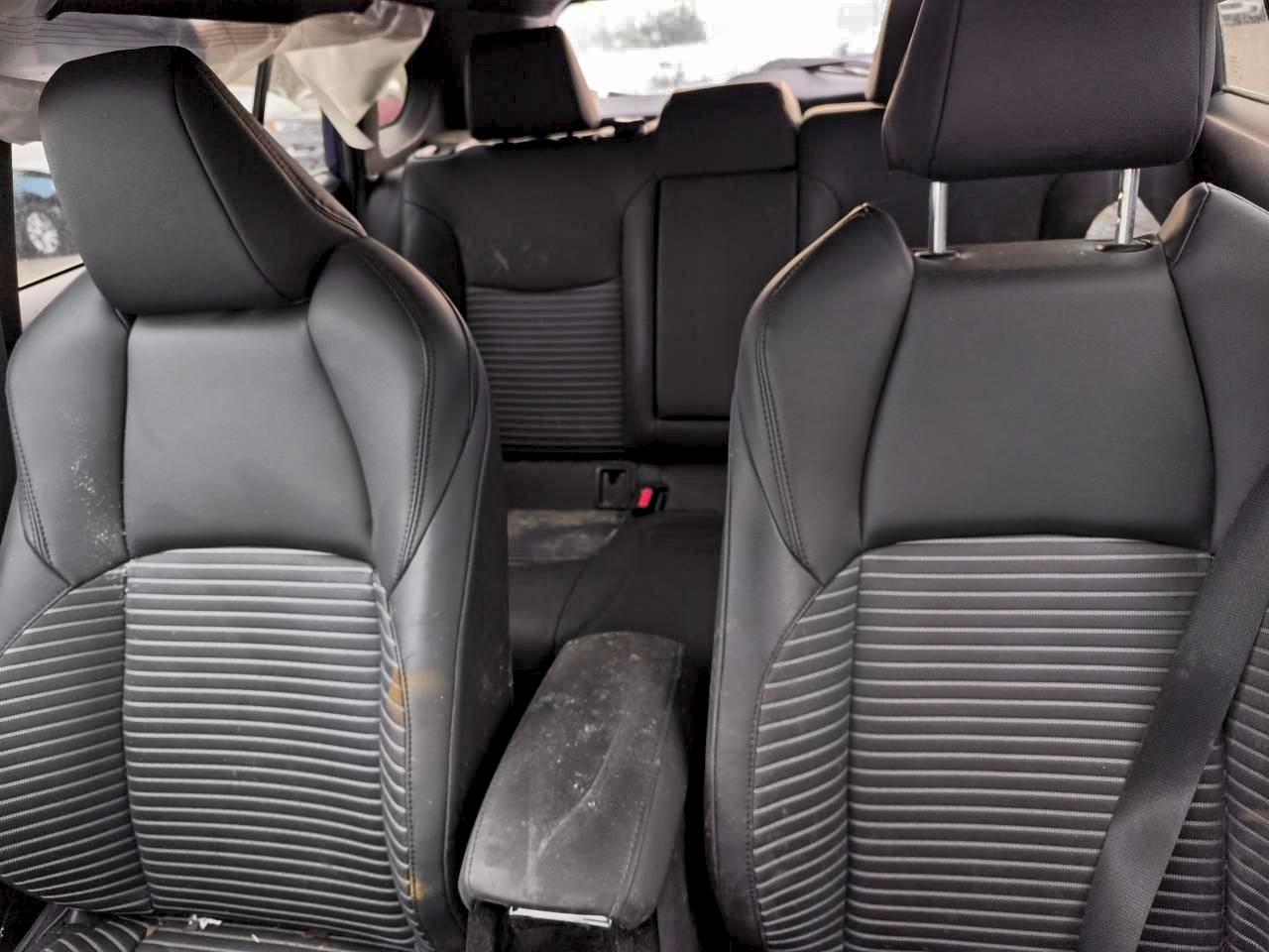 2024 TOYOTA COROLLA CROSS SE photo 10