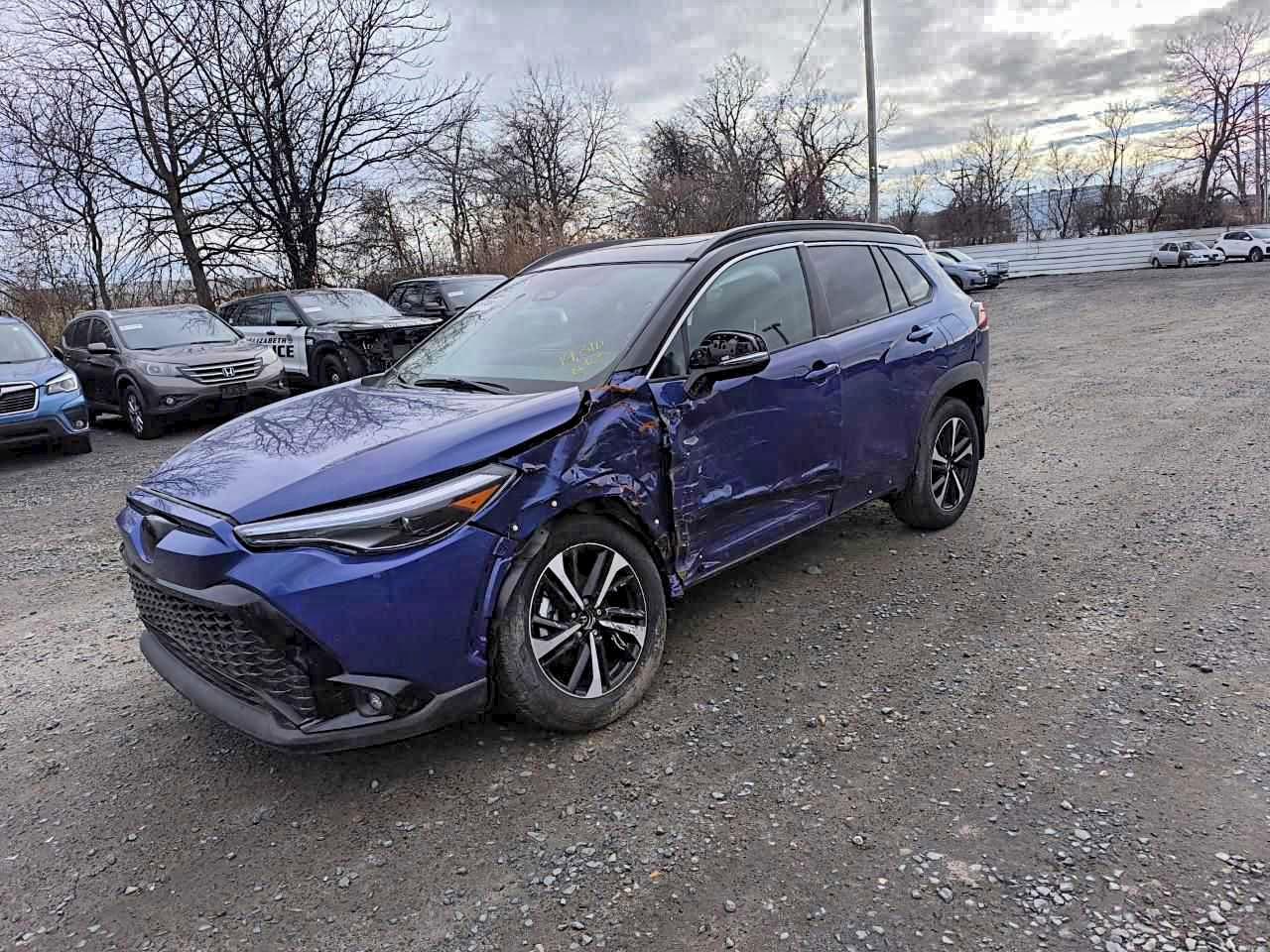 2024 TOYOTA COROLLA CROSS